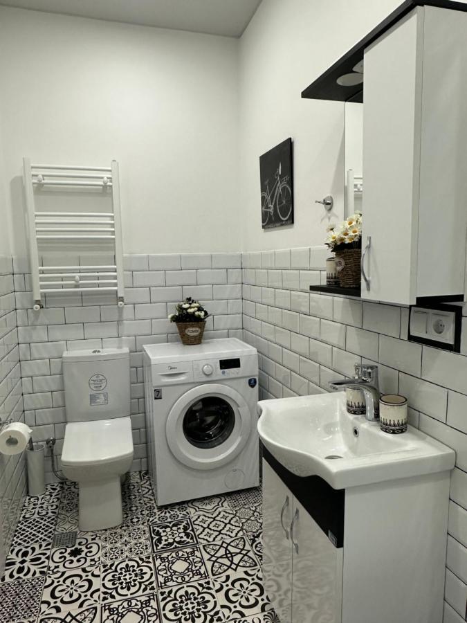Stylish Apartment Tbilisi ภายนอก รูปภาพ