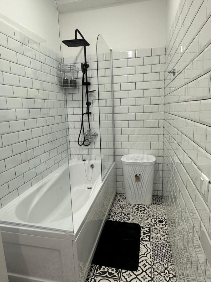 Stylish Apartment Tbilisi ภายนอก รูปภาพ