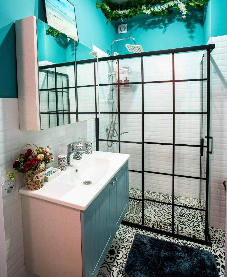 Stylish Apartment Tbilisi ภายนอก รูปภาพ